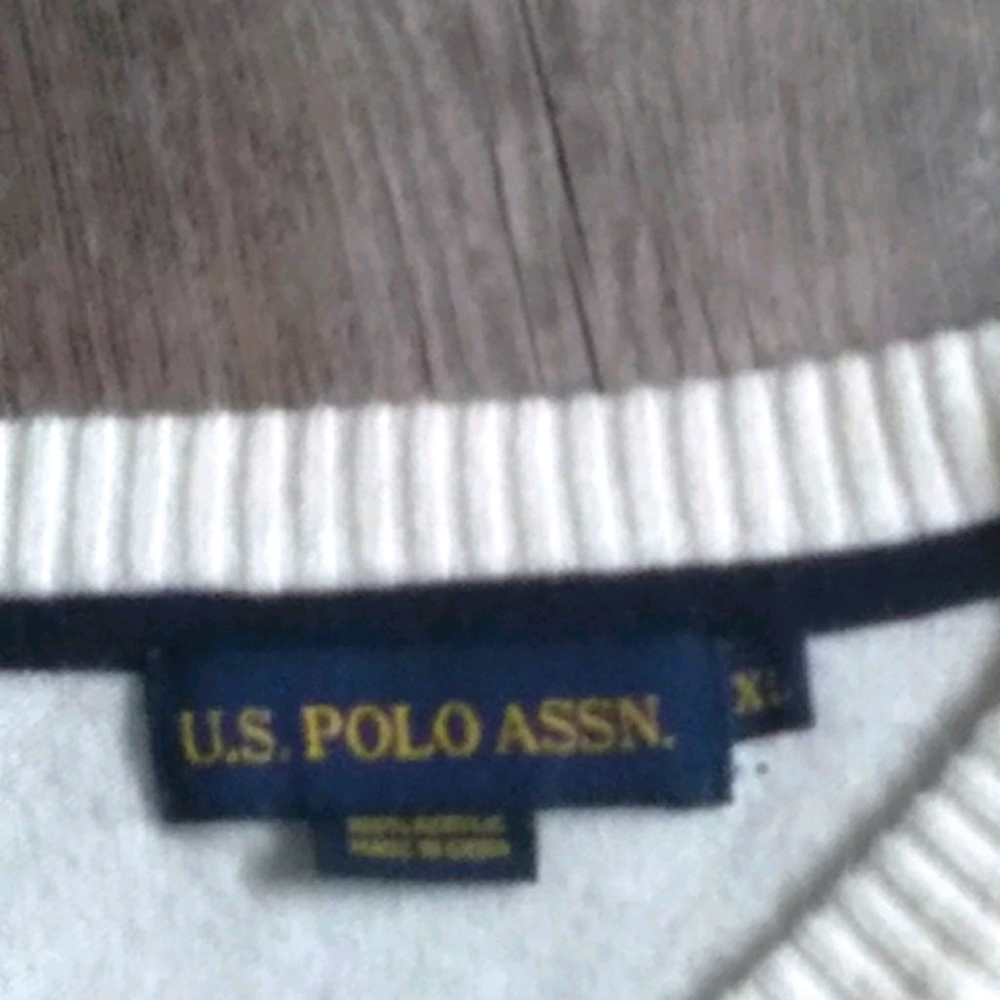 Polo sweater